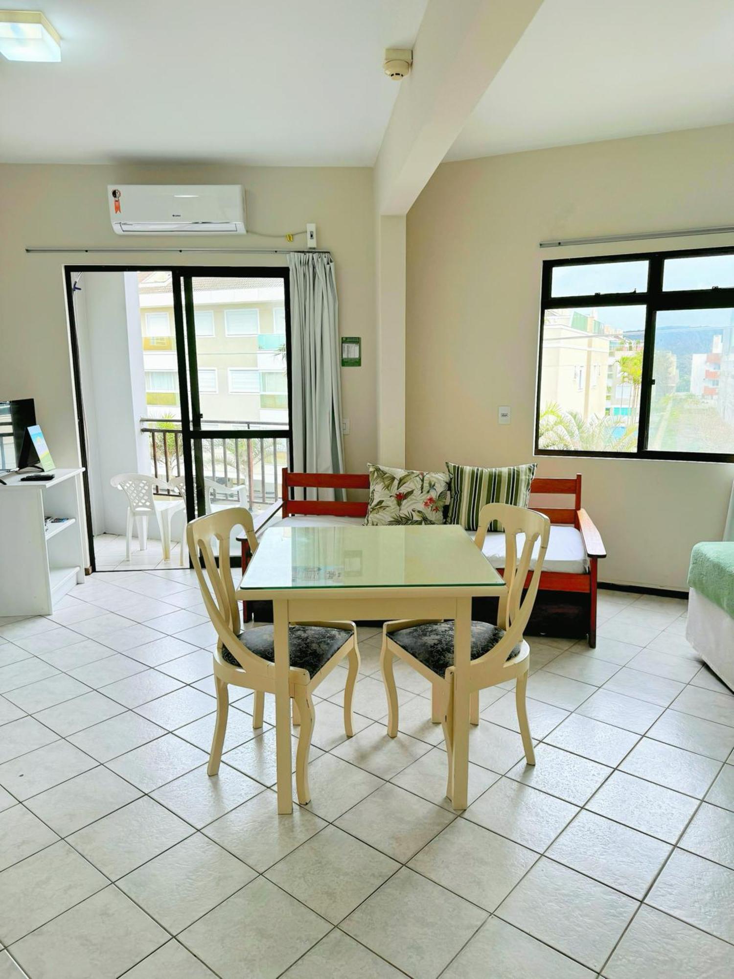 Palm Beach Apart Hotel Florianopolis Exterior photo